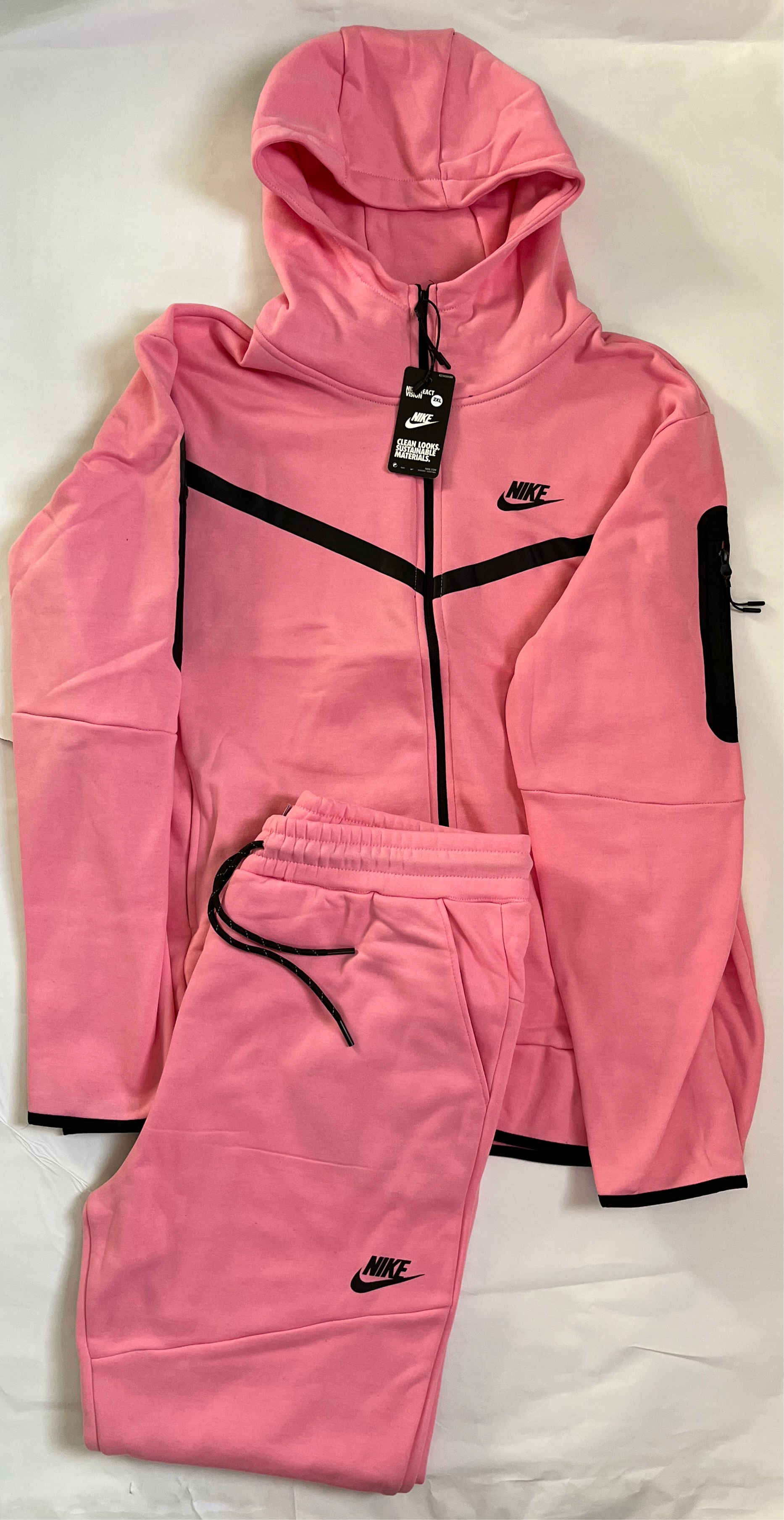 Pink nike teck